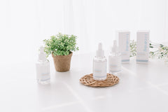 Le Calming Tea Tree Cinnamon Hyaluronic Acid Serum